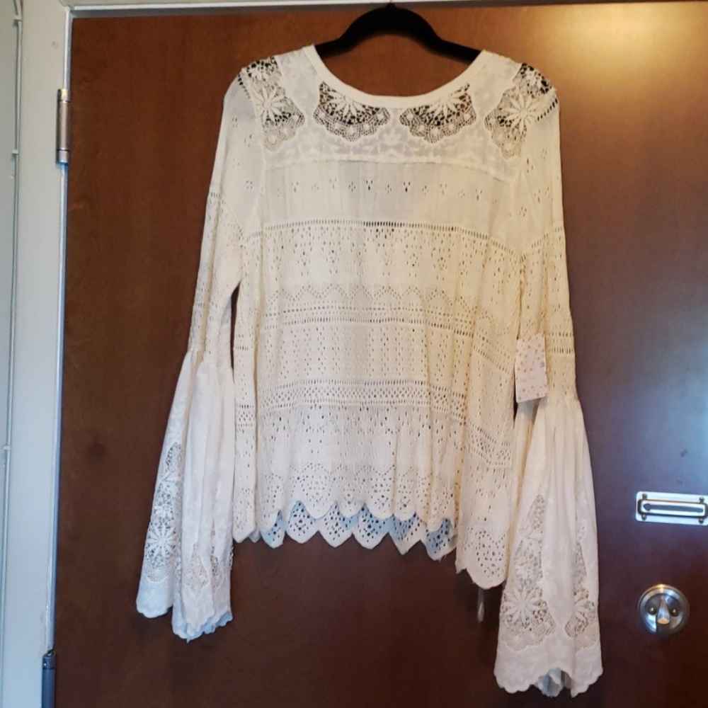 Free People gorgeous Bell sleeve knit top